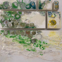 Afbeelding in Gallery-weergave laden, SIX PANEL 135|70 |MOVING DOTS| GREEN I ENCAUSTIC