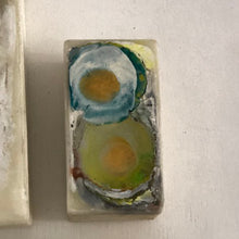 Afbeelding in Gallery-weergave laden, SIX PANEL 135|70 |MOVING DOTS| GREEN I ENCAUSTIC