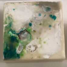 Afbeelding in Gallery-weergave laden, SIX PANEL 135|70 |MOVING DOTS| GREEN I ENCAUSTIC