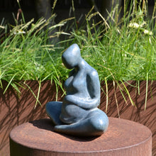 Afbeelding in Gallery-weergave laden, PREGNANT BLAUW BRONS II oplage 2/6
